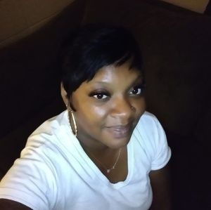 Meet your Posher, Lakisia